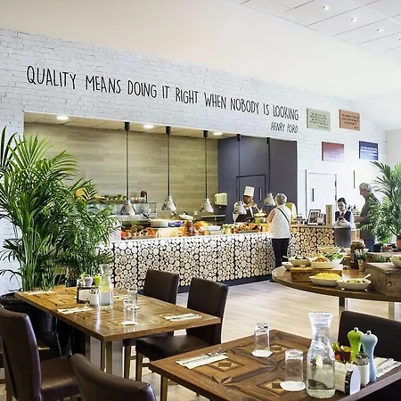 Airport 4* Cork