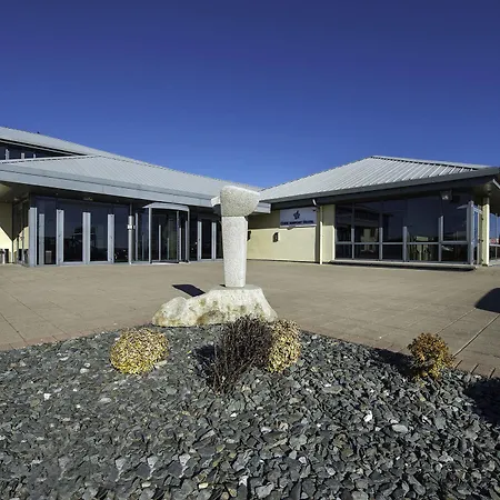 Otel Airport 4*
