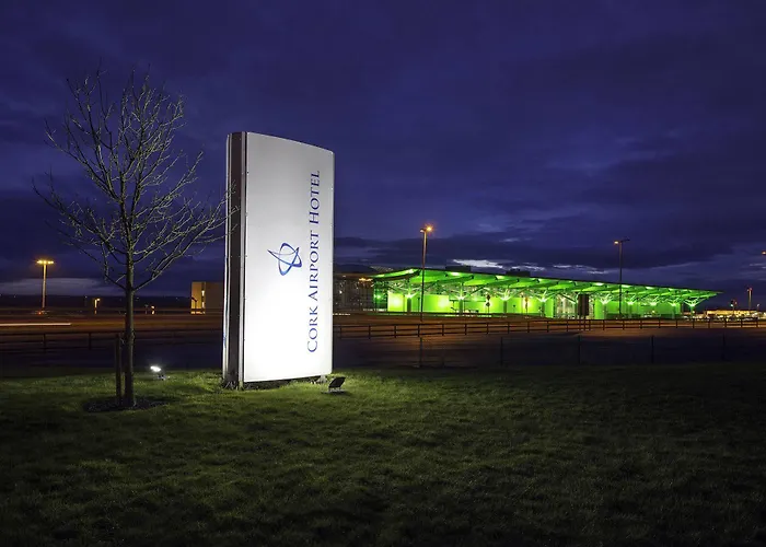 Airport Отель 4*