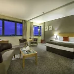 Hotel Airport 4*