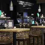 Airport Hotel 4*