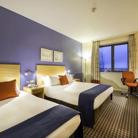 Airport Hotell 4*