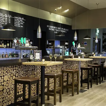Airport Hotell